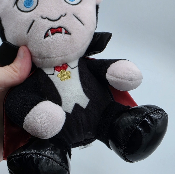 Universal Monsters Dracula Horror Plush Toy - Picture 6 of 6